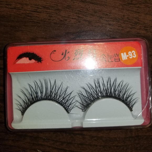 Huolieniao fabulous full glow false eyelashes - Picture 3 of 4